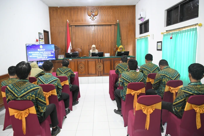 PA Waikabubak Gelar Rapat Monev Tim Pengelola Teknologi Informasi Triwulan III 2026